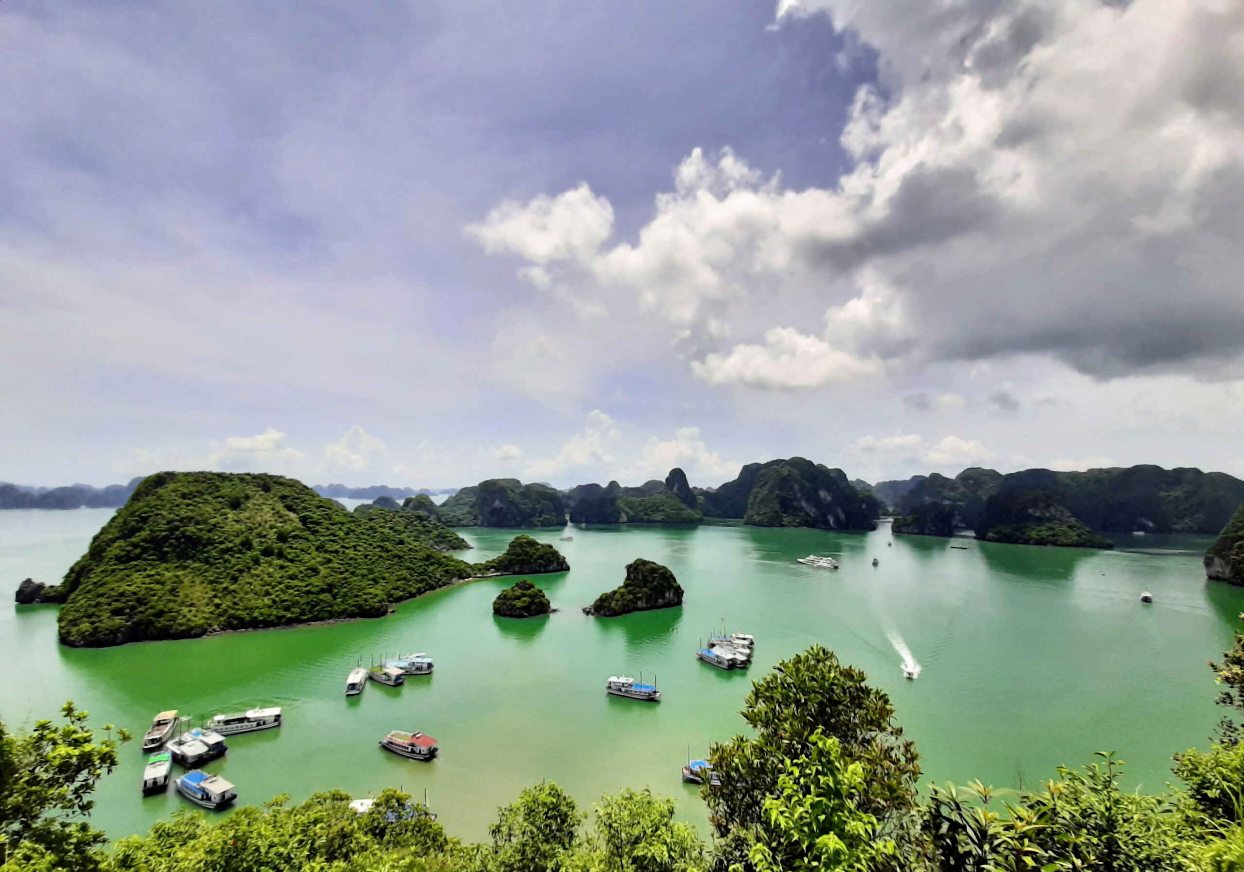 Best time to visit Vietnam 2026: north vs central vs south, month-by-month