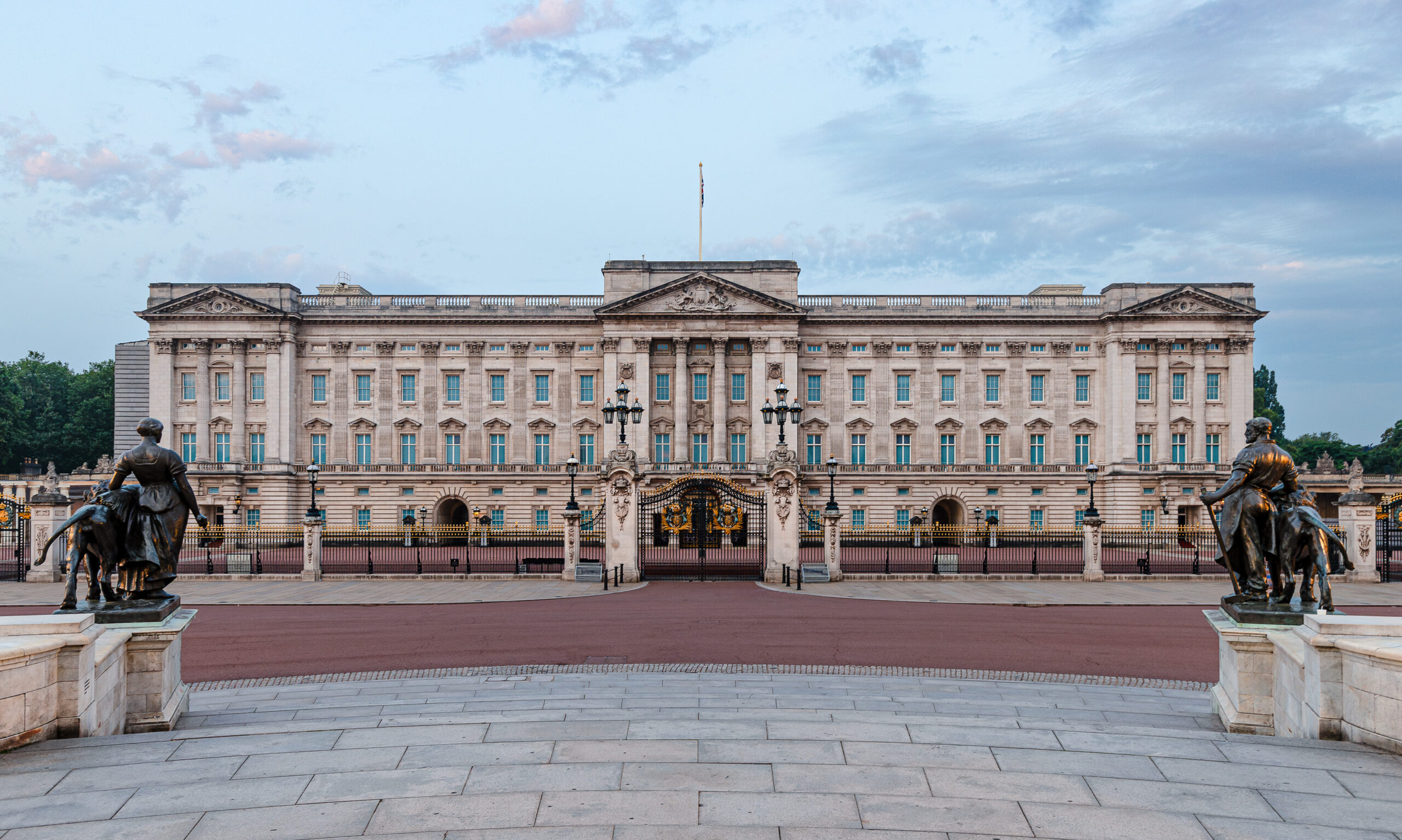 UK ILR (Indefinite Leave to Remain) 2026: qualifying routes, Life in UK test, costs